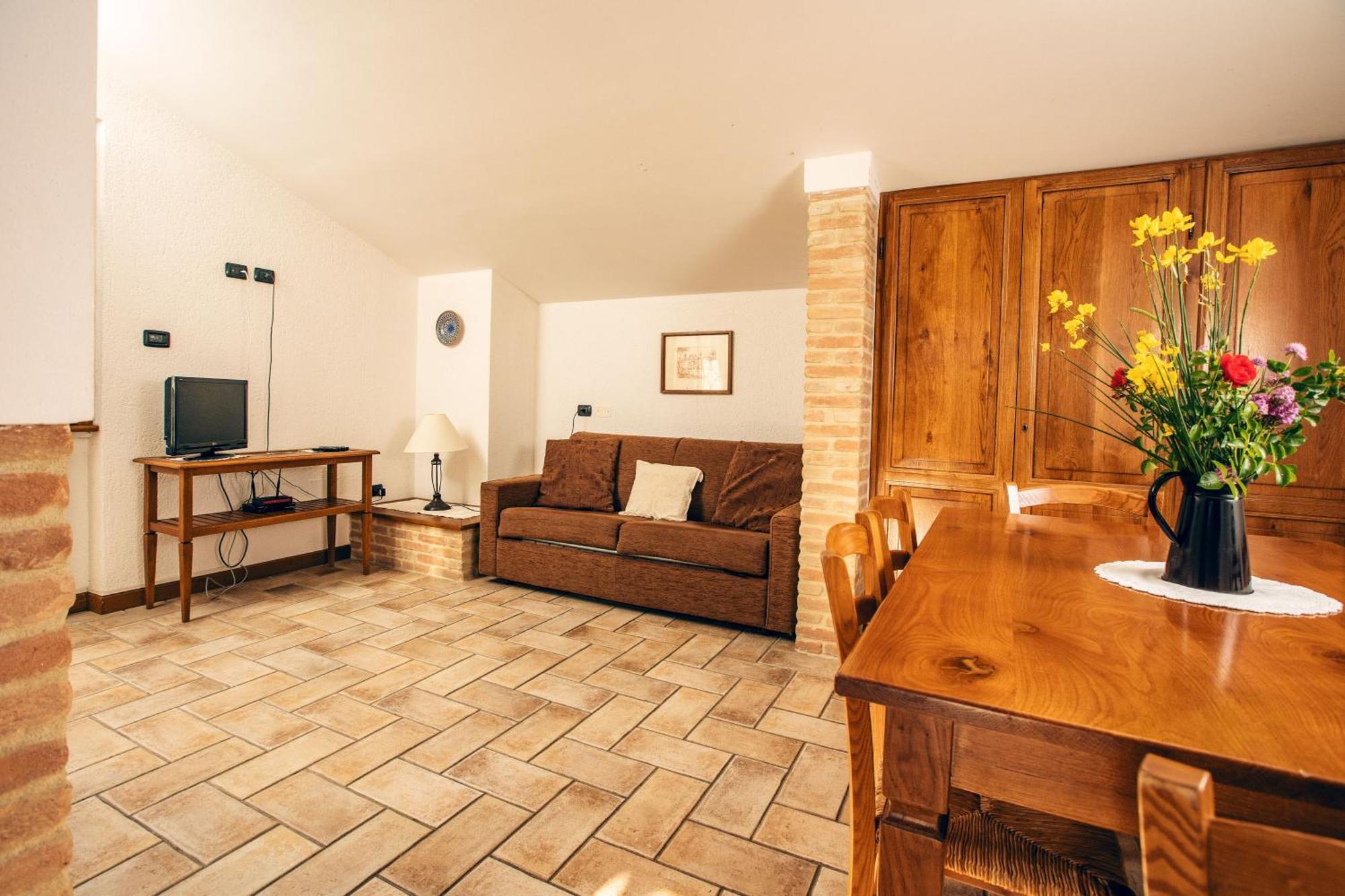 Cerqua Rosara Residence Valtopina Room photo