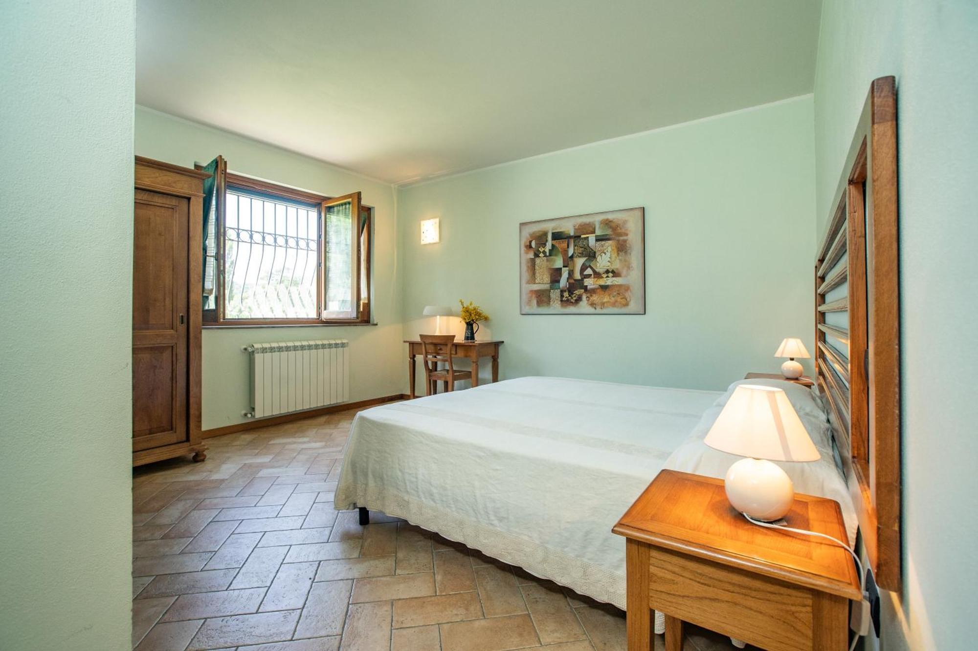 Cerqua Rosara Residence Valtopina Room photo